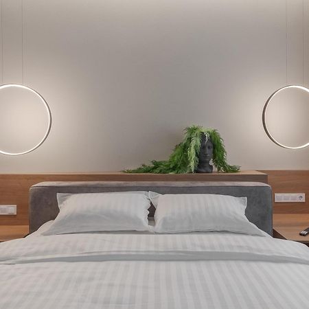 Oasis Rooms Oradea Exteriör bild