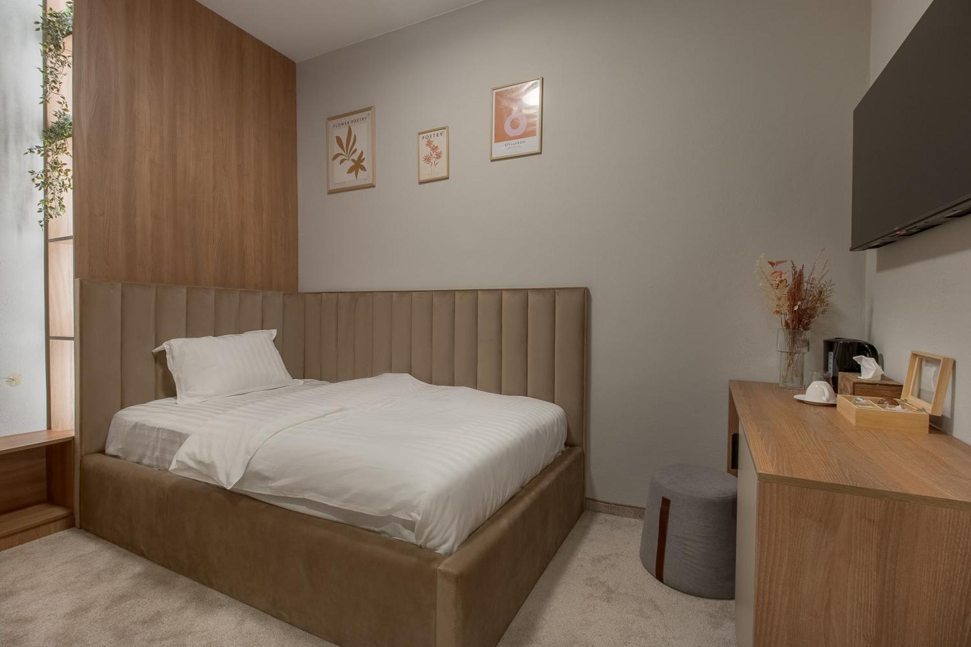 Oasis Rooms Oradea Exteriör bild
