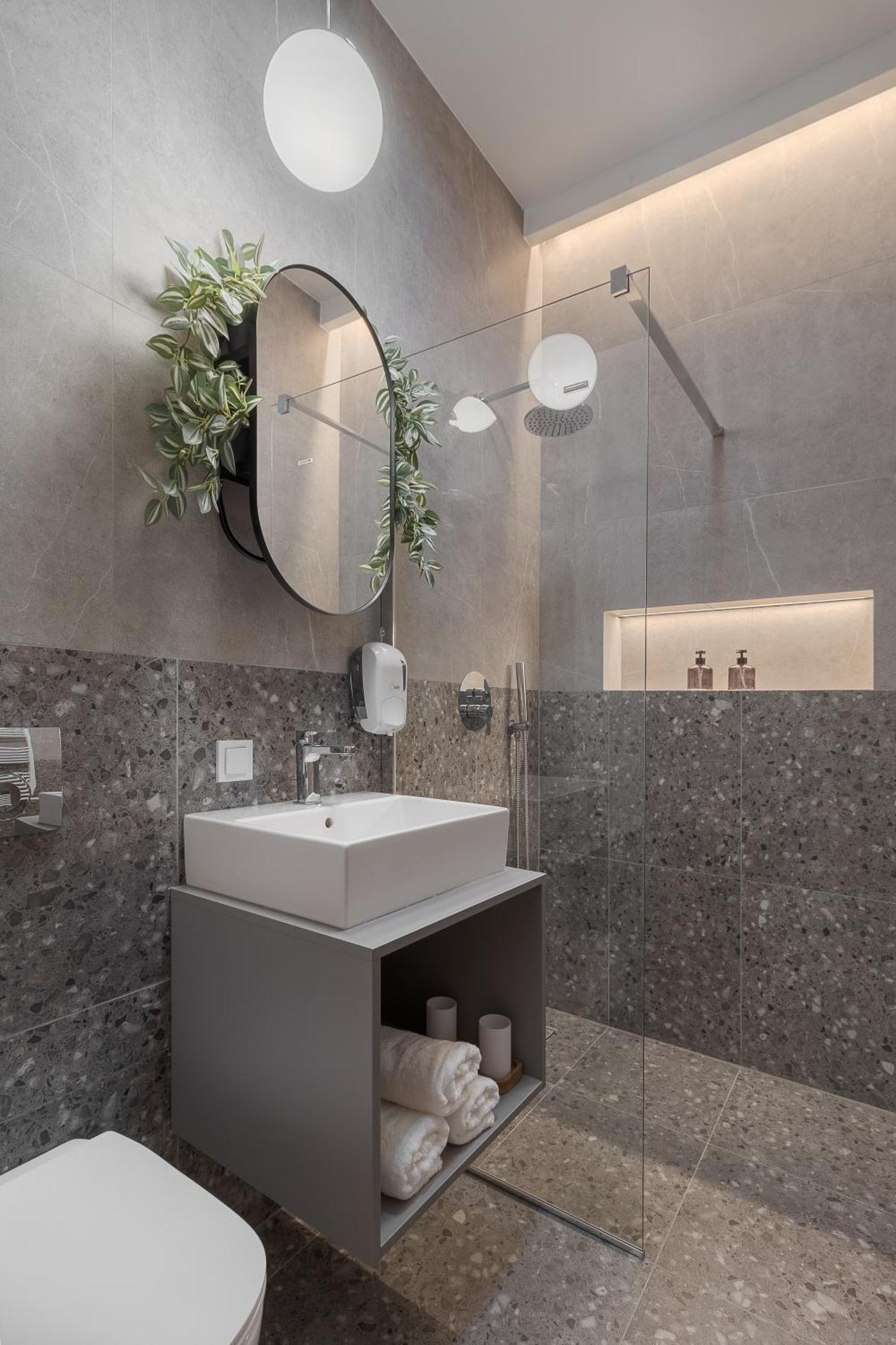 Oasis Rooms Oradea Exteriör bild