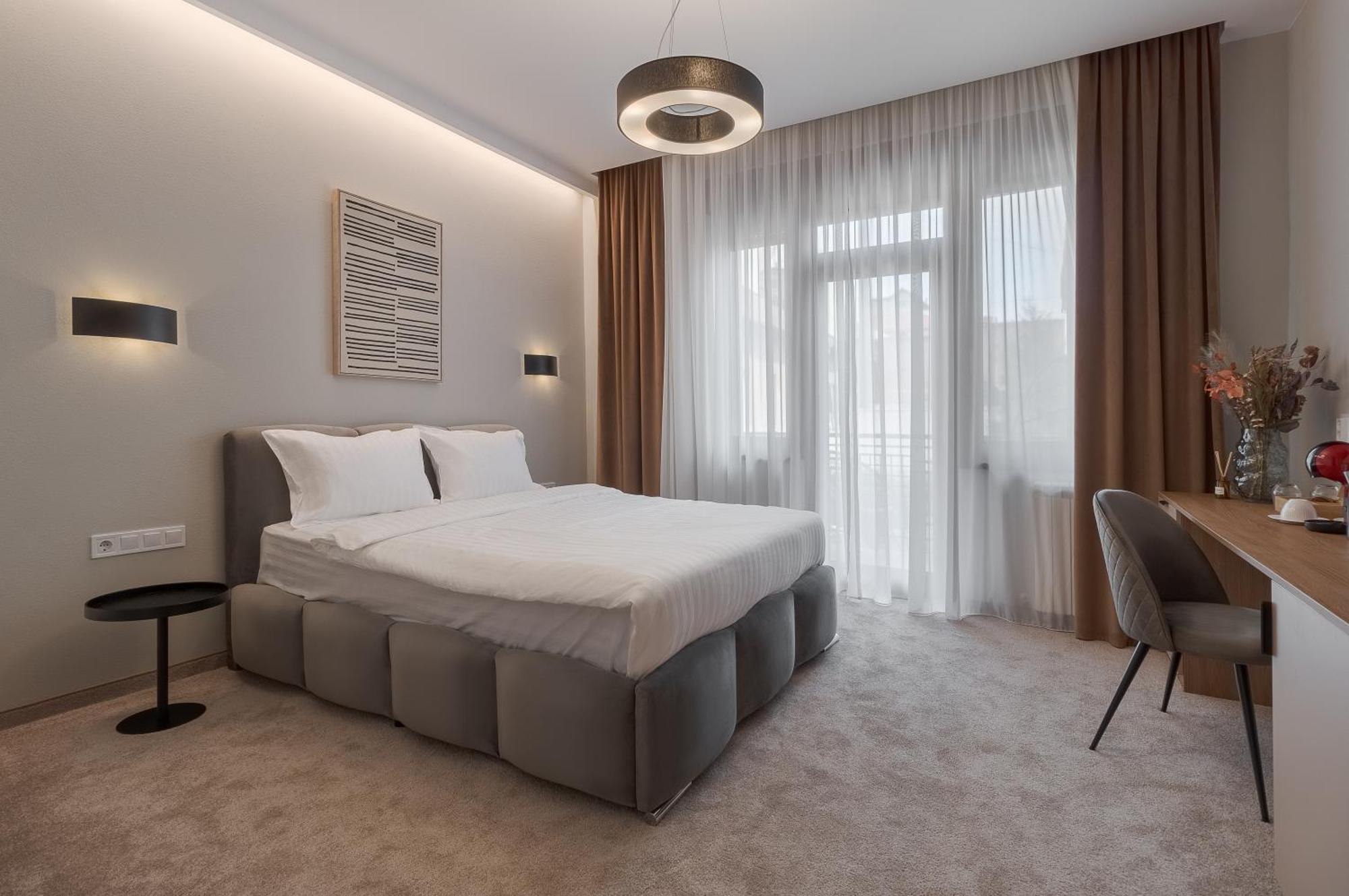 Oasis Rooms Oradea Exteriör bild